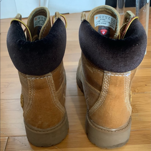 Off-White Timberland Velvet Boots in wheat color - Picture 4 of 8
